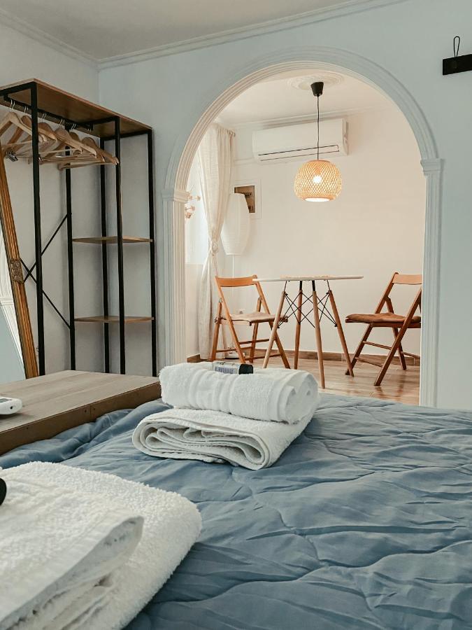 Isabella Suites: An Old Venetian * Corfu (city)